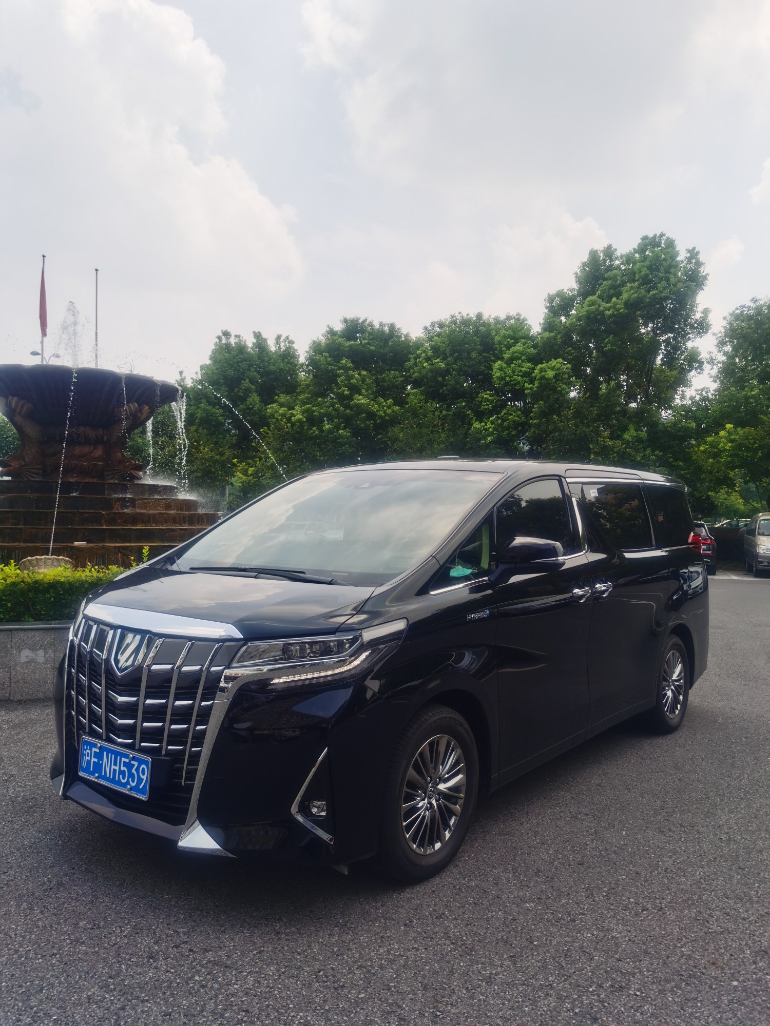 虹橋租車(chē),上海機(jī)場(chǎng)接送,上海班車(chē)租賃,上海旅游租車(chē)